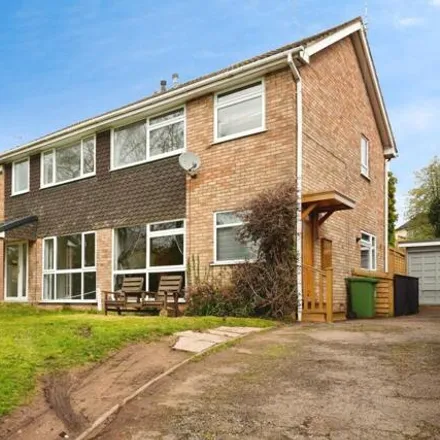 Buy this 3 bed duplex on Franklin Close in Worcester, WR2 4DX