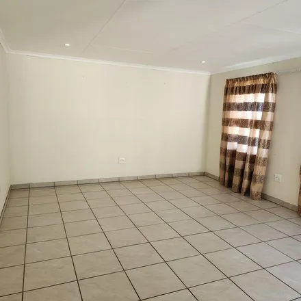 Image 3 - Pick n Pay, Sitrus Crescent, Mbombela Ward 14, Mbombela, 1212, South Africa - Apartment for rent