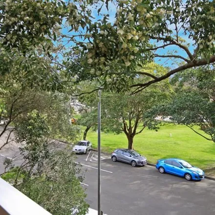 Image 3 - Oatley Avenue, Oatley NSW 2223, Australia - Apartment for rent