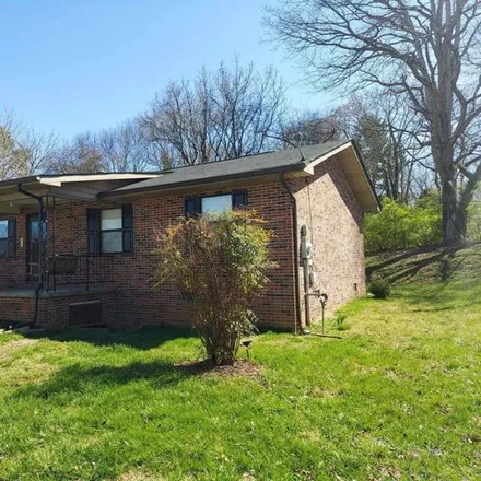 Buy this 3 bed house on 871 Laurel Street in Jefferson City, TN 37760