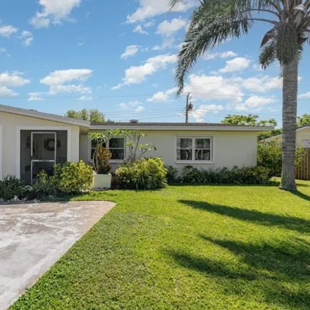 Image 2 - 276 2nd Street, Merritt Island, FL 32953, USA - House for sale