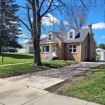 Buy this 3 bed house on 2255 Clifton Avenue in Rockford, IL 61102