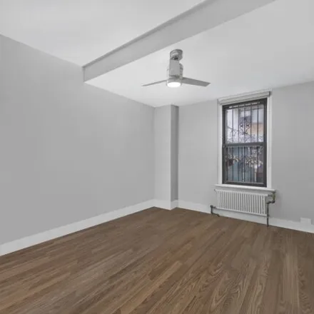Image 4 - 41 West 96th Street, New York, NY 10025, USA - Apartment for sale