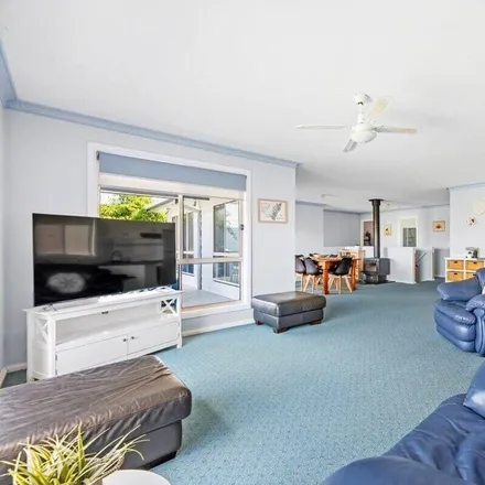 Rent this 3 bed house on Tuross Head NSW 2537