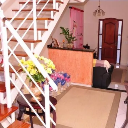 Buy this 3 bed house on Rua Florianópolis in Jardim Pérola, Santa Bárbara d'Oeste - SP