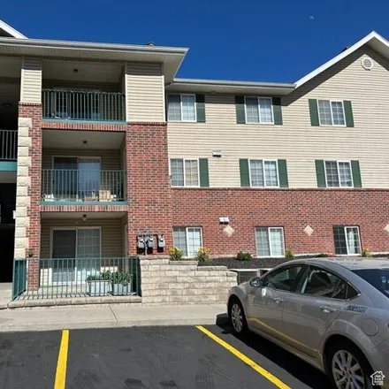 Buy this 3 bed condo on Windsor Park in Paul Ream Avenue, Provo