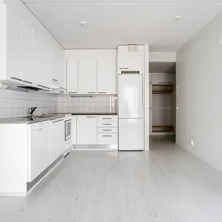 Rent this 2 bed apartment on Kokkokalliontie 9 in 00370 Helsinki, Finland