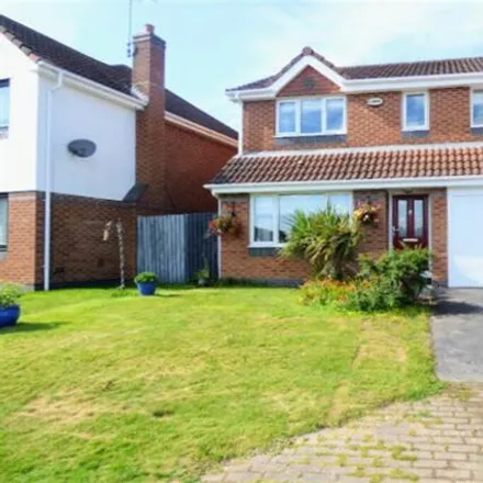 Buy this 3 bed house on 6 Hilltop in Runcorn, WA7 6SG