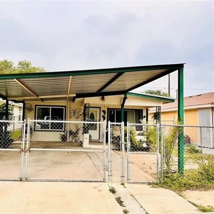 Image 1 - 113 East Rendon Avenue, Tagle Colonia Number 1, Pharr, TX 78577, USA - House for sale