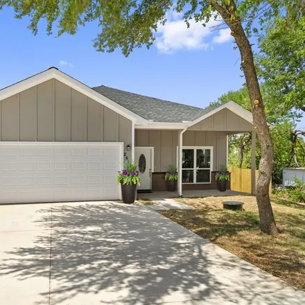 Buy this 3 bed house on 2500 Austin Court in Hood County, TX 76048