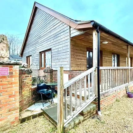 Rent this 2 bed house on Harris Caravans in Bridge Cottages, Farnham Road