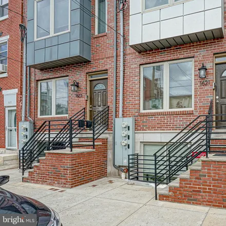 Rent this 3 bed townhouse on 1621 Carpenter Street in Philadelphia, PA 19146