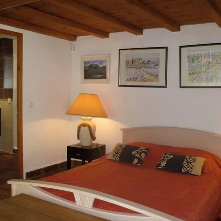Rent this 1 bed house on 84220 Roussillon