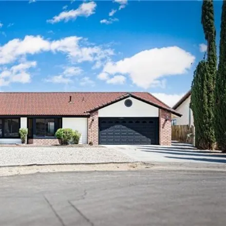 Image 2 - Yucca Loma Road, Apple Valley, CA 92307, USA - House for sale