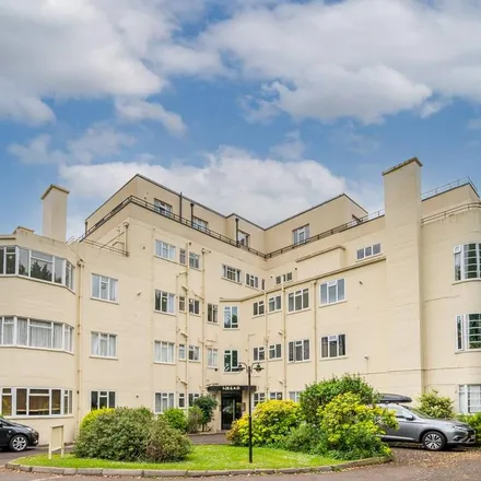 Rent this 2 bed apartment on unnamed road in London, SW12 8DB
