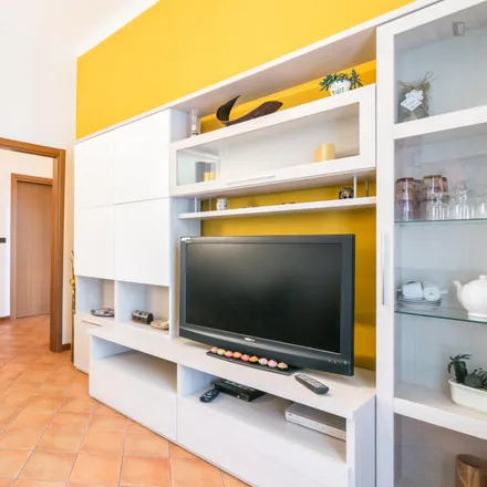 Image 3 - Via Carlo Imbonati, 20159 Milan MI, Italy - Apartment for rent