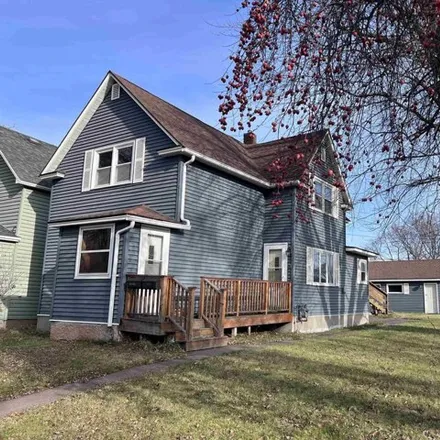 Rent this studio apartment on 2020 Wisconsin Ave in Superior, Wisconsin