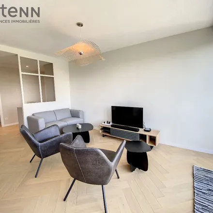 Rent this 3 bed apartment on 67 Rue François Peissel in 69300 Caluire-et-Cuire, France