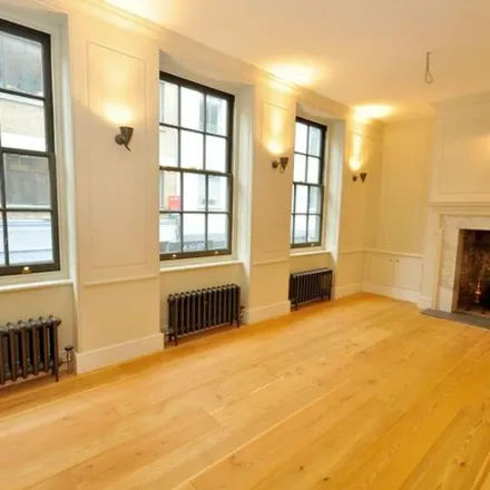 Rent this 3 bed apartment on 2 Princelet Street in Spitalfields, London