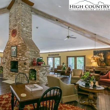 Image 7 - 201 And 202 Ovens Ln, Blowing Rock, North Carolina, 28605 - House for sale
