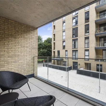 Image 3 - Constance Green Court, 24 Goldsmiths' Row, London, E2 8GL, United Kingdom - Apartment for rent