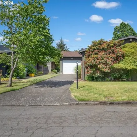 Image 1 - 4615 SE 32nd Ave, Portland, Oregon, 97202 - House for sale