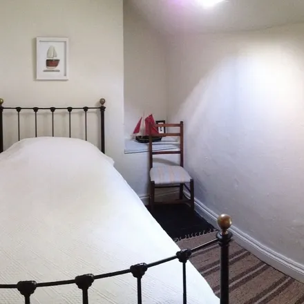 Rent this 3 bed townhouse on Llangelynin in LL37 2UZ, United Kingdom