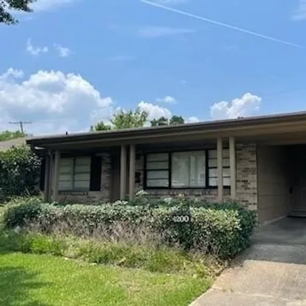 Buy this 3 bed house on 4200 Academy Drive in Bissonet Plaza, Metairie