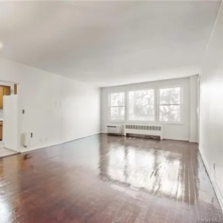 Image 7 - 1015 Old Post Road, Village of Mamaroneck, NY 10543, USA - Apartment for sale