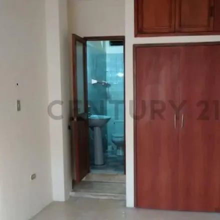 Rent this 2 bed apartment on 13 Peatonal 3 in 090504, Guayaquil