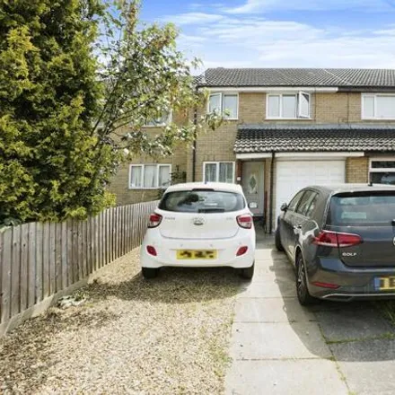 Buy this 3 bed townhouse on Thornfield in Northampton, NN3 8PS