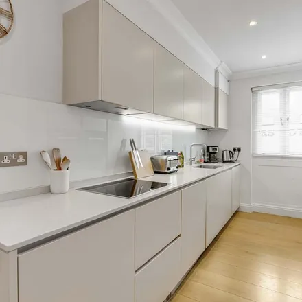 Rent this 3 bed apartment on 39 Courtfield Gardens in London, SW5 0PJ