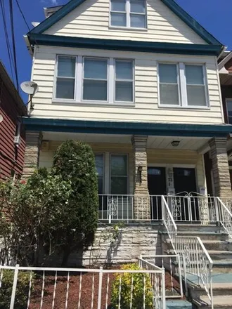 Rent this 3 bed house on 32 Danforth Avenue in Jersey City, NJ 07305