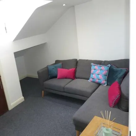 Rent this 2 bed apartment on Vision Express in Market Cross, Ormskirk