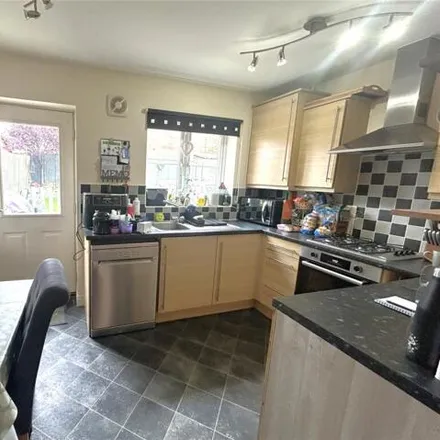 Image 3 - Raleigh Drive, Cullompton, EX15 1TE, United Kingdom - Townhouse for sale