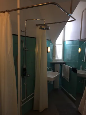 Rent this 1 bed room on Vodroffsvej 37 in 1900 Frederiksberg C, Denmark