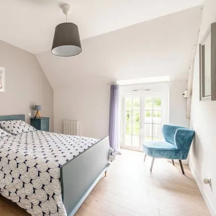 Rent this 2 bed house on Route de La Chapelle in 35660 La Chapelle-de-Brain, France