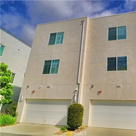 Image 2 - 733 Beacon, Irvine, CA 92618, USA - Townhouse for sale
