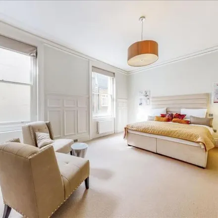 Rent this 1 bed apartment on Charing Cross in London, SW1A 2DX