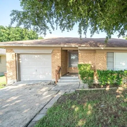 Rent this 3 bed house on Plano ISD Employee Child Care Center II in N Avenue, Plano