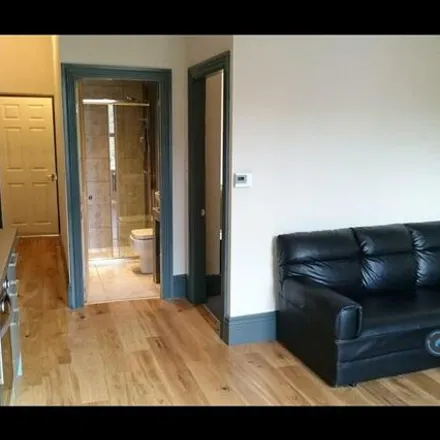 Image 4 - 17 Clarkehouse Road, Sheffield, S10 2LE, United Kingdom - Apartment for rent