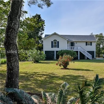 Buy this 2 bed house on 1840 Carolina Avenue in Beaufort County, SC 29906