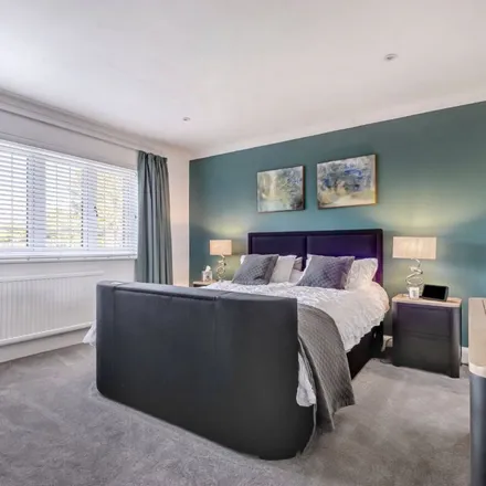 Rent this 5 bed apartment on Perry Street in London, BR7 6PL