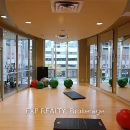 Image 3 - Residences of College Park South, 761 Bay Street, Old Toronto, ON M5G 2J9, Canada - Apartment for rent