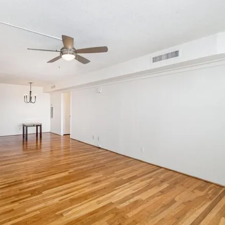 Image 6 - St. Paul at Chase Condominium, 1101 Saint Paul Street, Baltimore, MD 21202, USA - Condo for sale