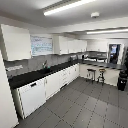 Rent this 11 bed duplex on Capital School of English in Talbot Road, Bournemouth
