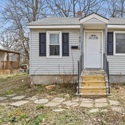 Buy this 1 bed house on 2328 North Robberson Avenue in Springfield, MO 65803