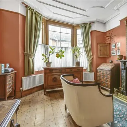 Image 3 - Tantallon Road, London, SW12 8DQ, United Kingdom - Townhouse for sale