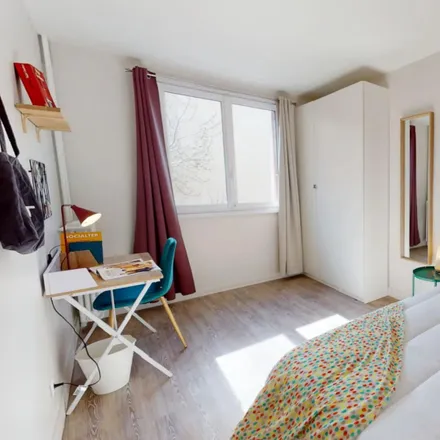 Rent this 5 bed room on 35;37;39;41 Rue Esquirol in 75013 Paris, France