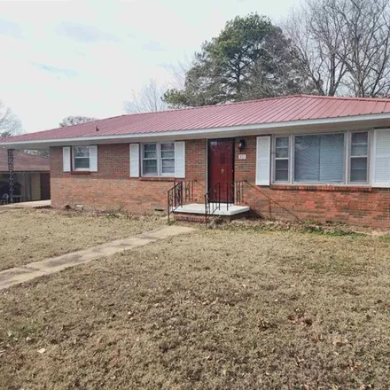 Buy this 3 bed house on 3rd Street Southwest in Cullman, AL 35056